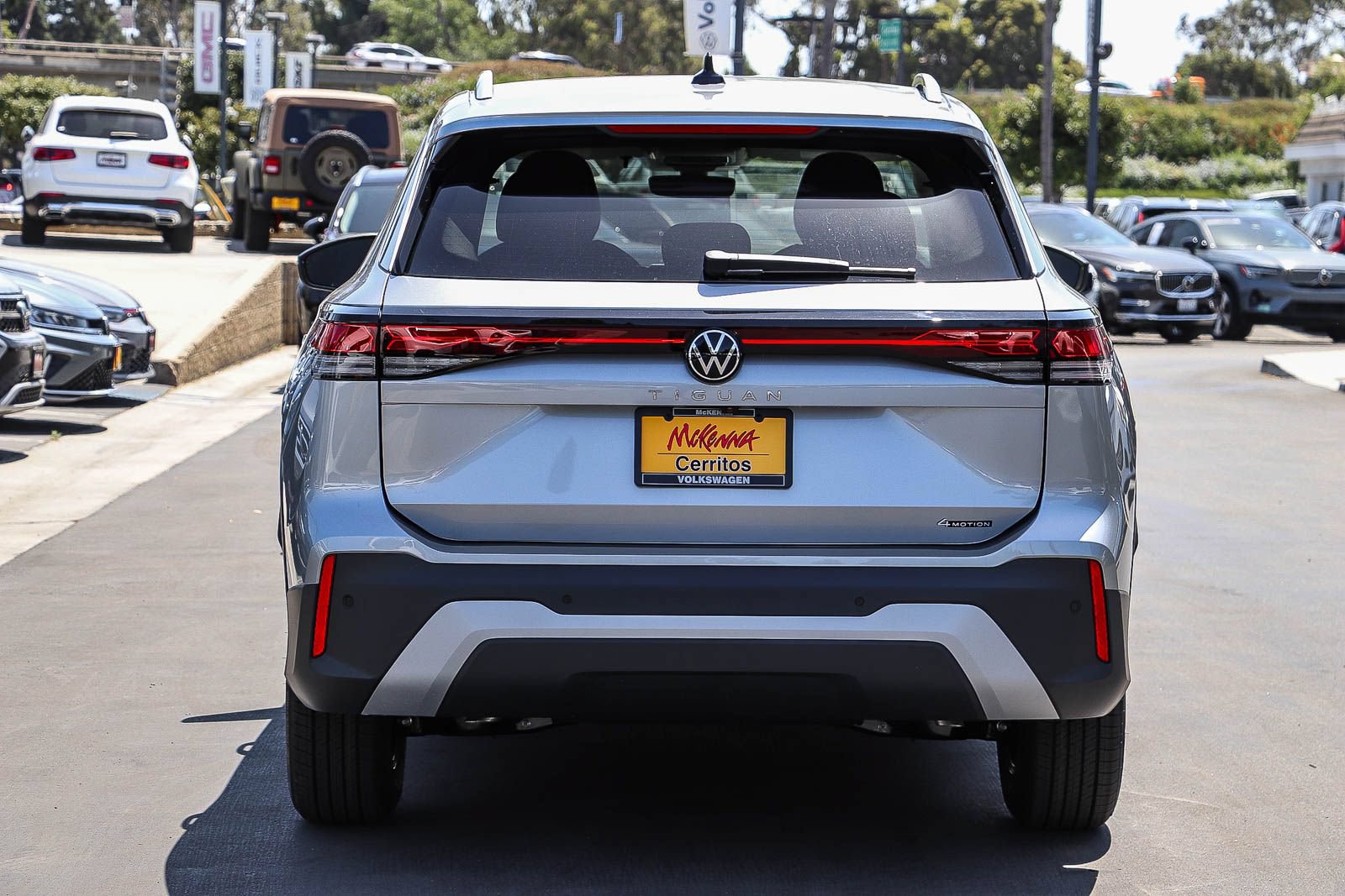 New 2026 Volkswagen Tiguan S AWD/4WD image 5