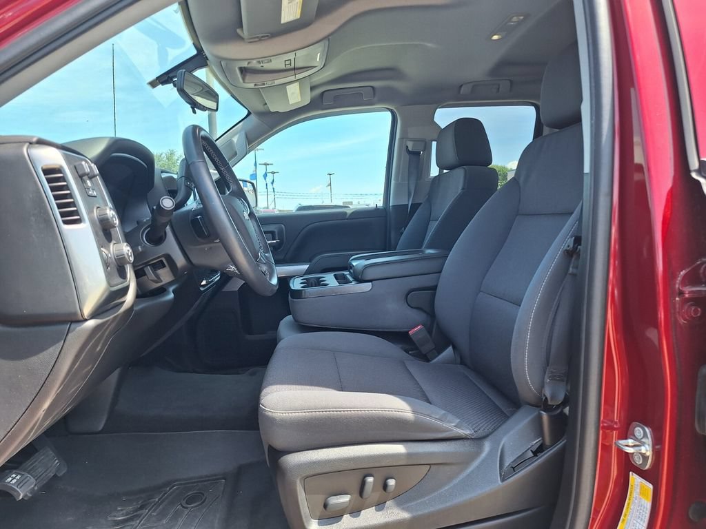 Used 2018 Chevrolet Silverado 1500 LT w/ All Star Edition AWD/4WD image 7
