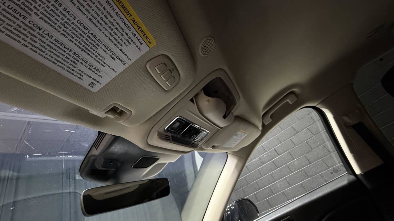 Used 2021 Lincoln Aviator AWD image 64