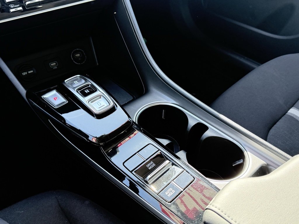 Certified 2023 Hyundai Sonata SEL w/ Preferred Accessory Package image 17