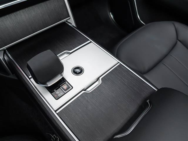 New 2026 Land Rover Range Rover Long Wheelbase SE AWD/4WD image 26