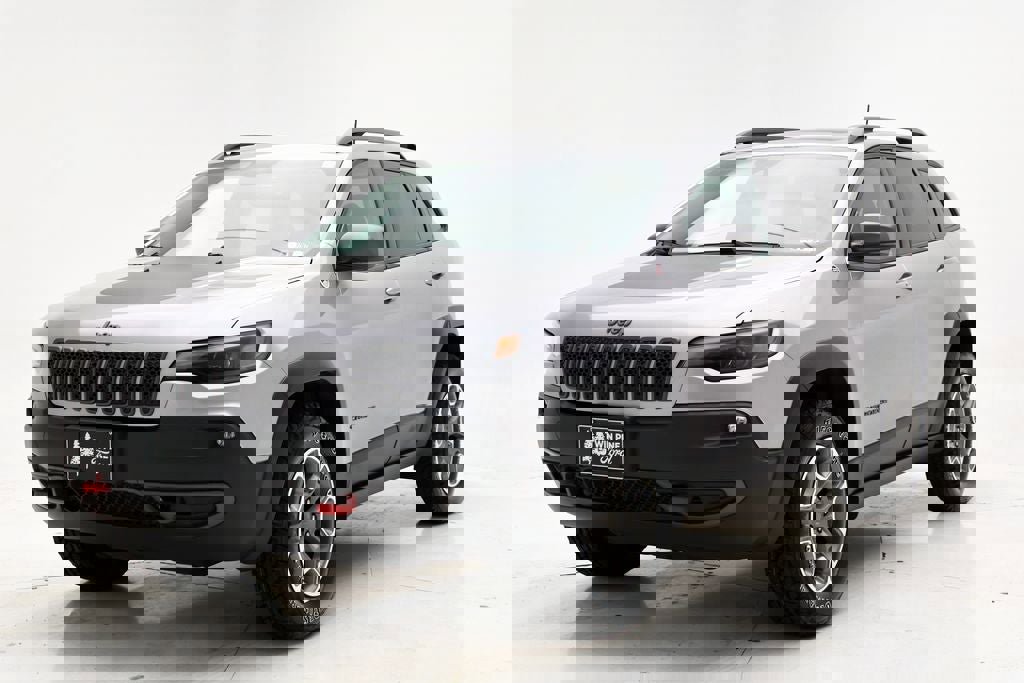 Used 2021 Jeep Cherokee Trailhawk w/ Sun, Sound & Nav Group image 2