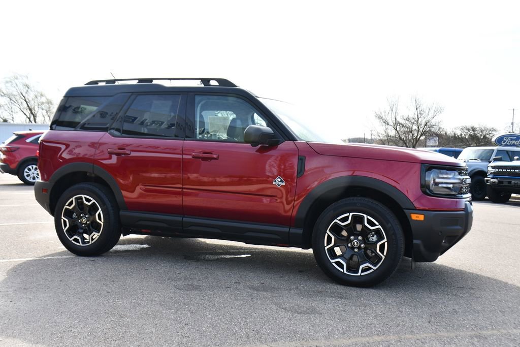 Used 2025 Ford Bronco Sport Outer Banks w/ Outer Banks Tech Package+ AWD/4WD image 8