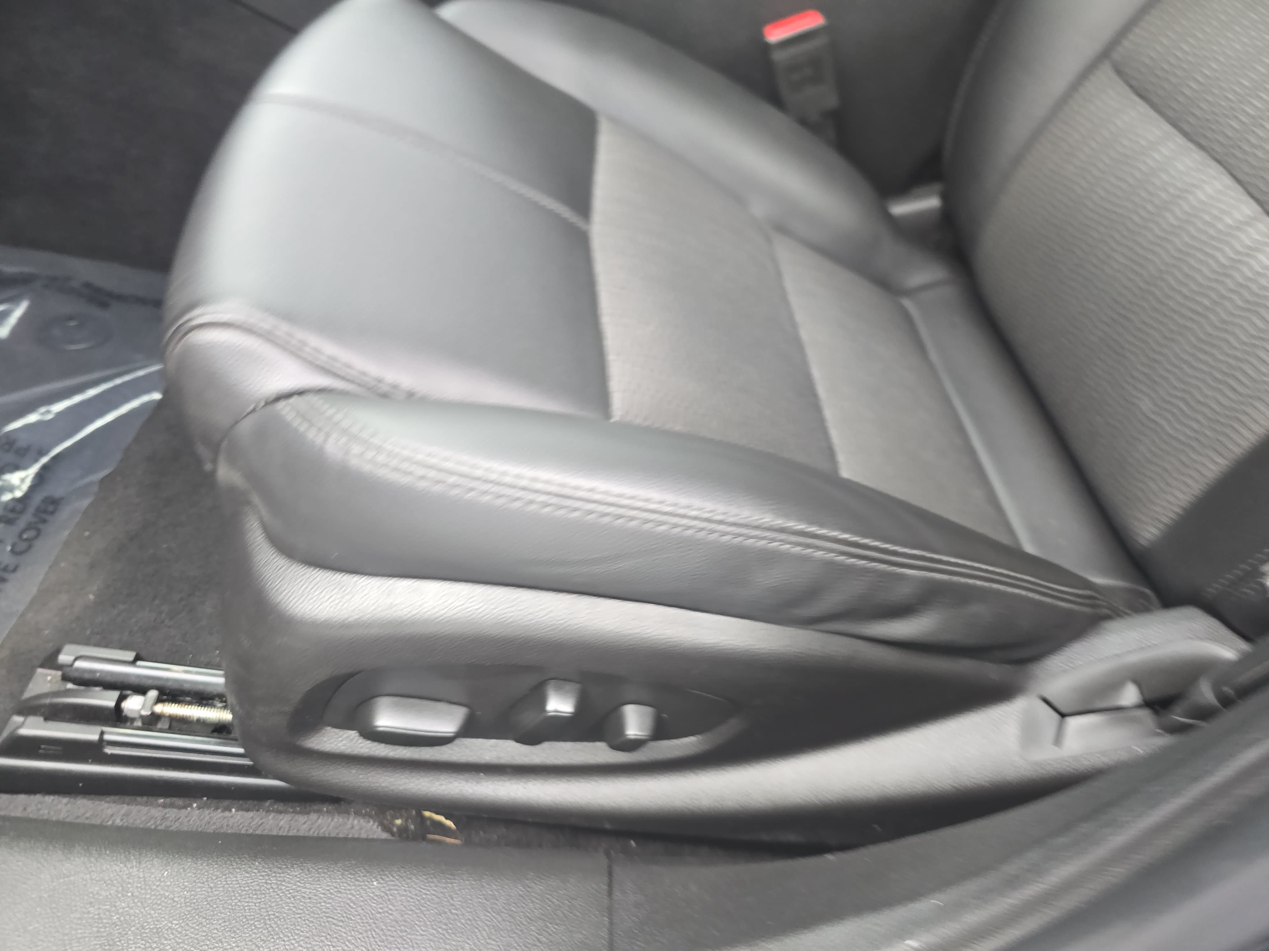 Used 2017 Chevrolet Impala LT FWD image 28