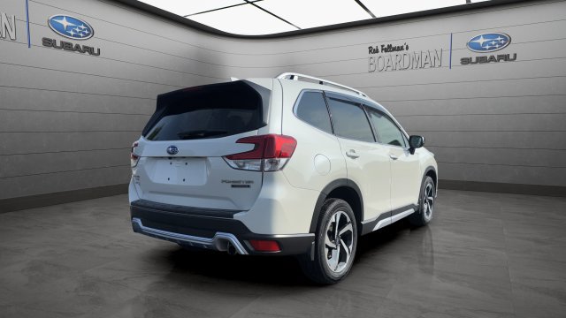 Used 2023 Subaru Forester Touring AWD/4WD image 5