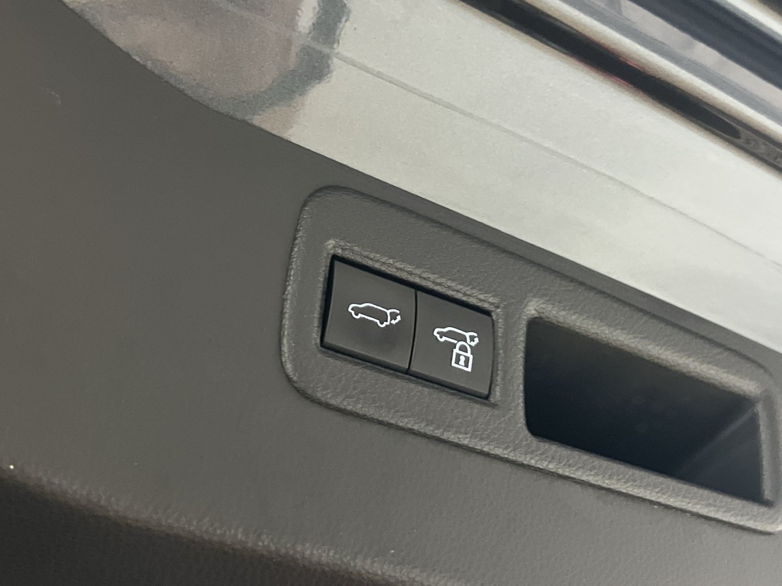 Used 2023 Toyota Venza Limited AWD/4WD image 22
