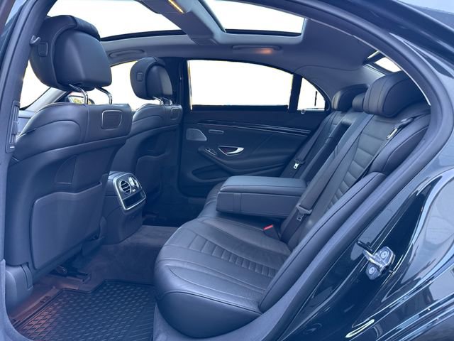 Used 2019 Mercedes-Benz S 560 4MATIC Sedan w/ AMG Line Exterior image 11