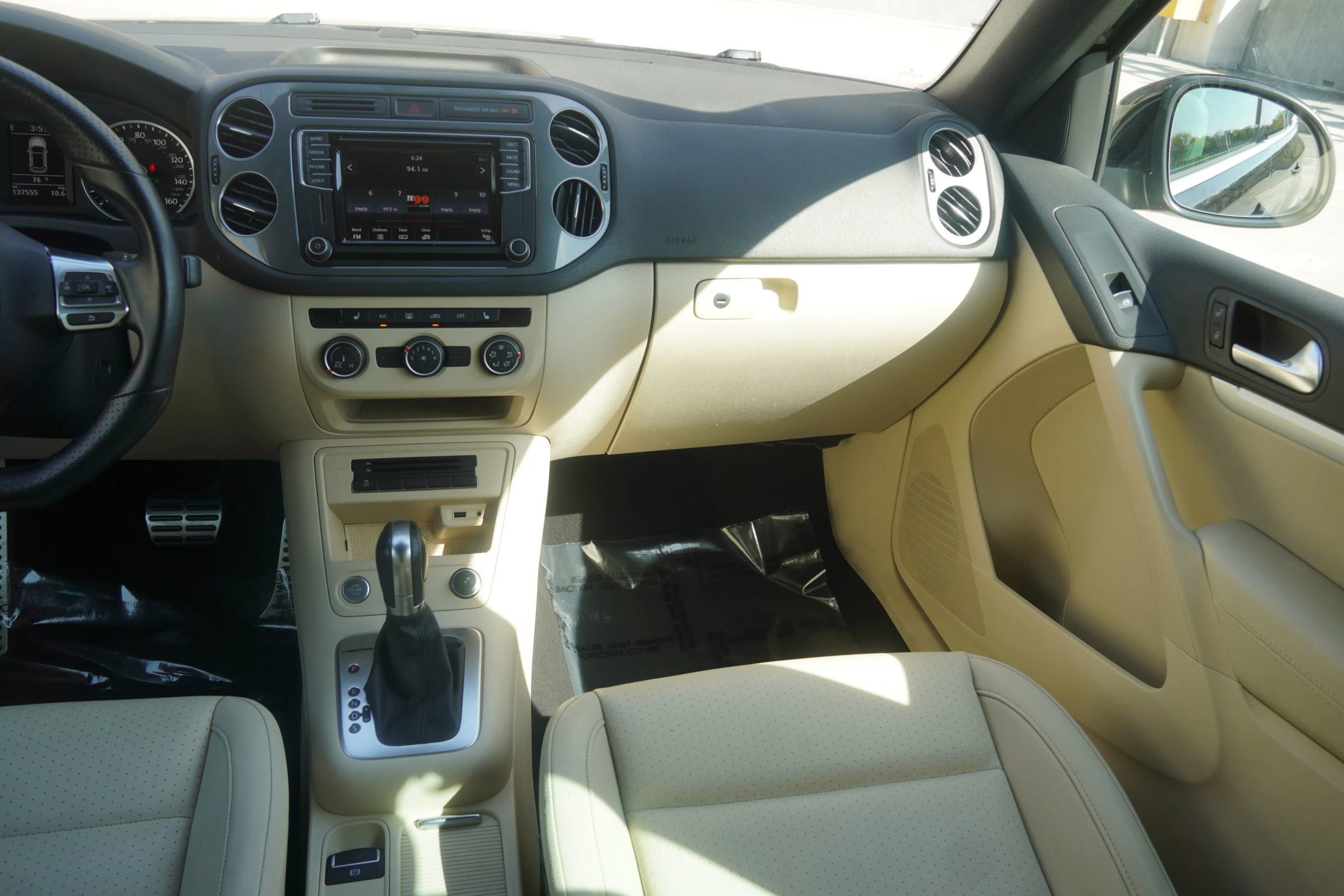 Used 2016 Volkswagen Tiguan R-Line image 40