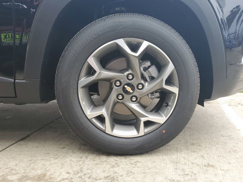 New 2026 Chevrolet Trax LT image 6
