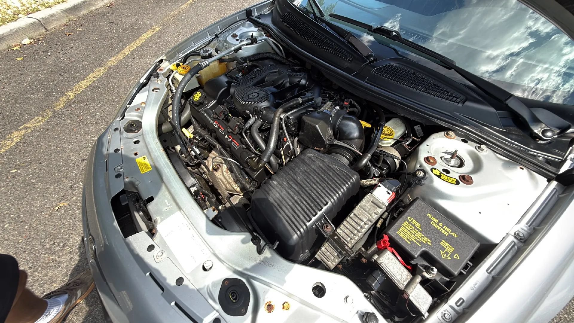 Used 2002 Chrysler Sebring LXi w/ Security Group FWD image 43