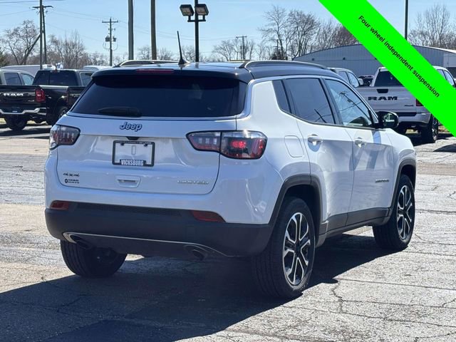Used 2023 Jeep Compass Limited image 33