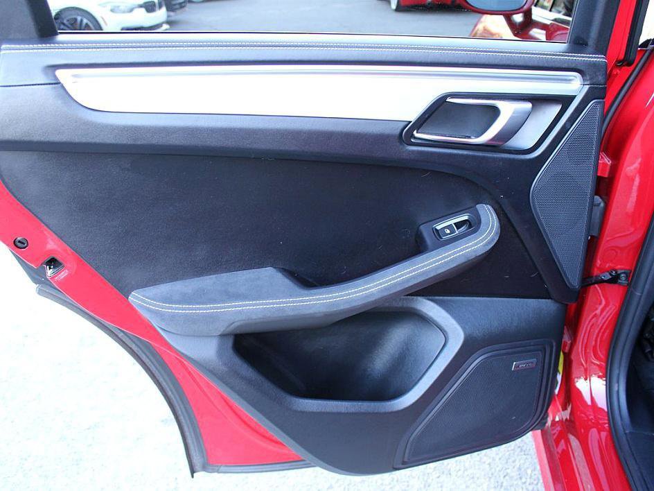 Used 2017 Porsche Macan GTS image 15