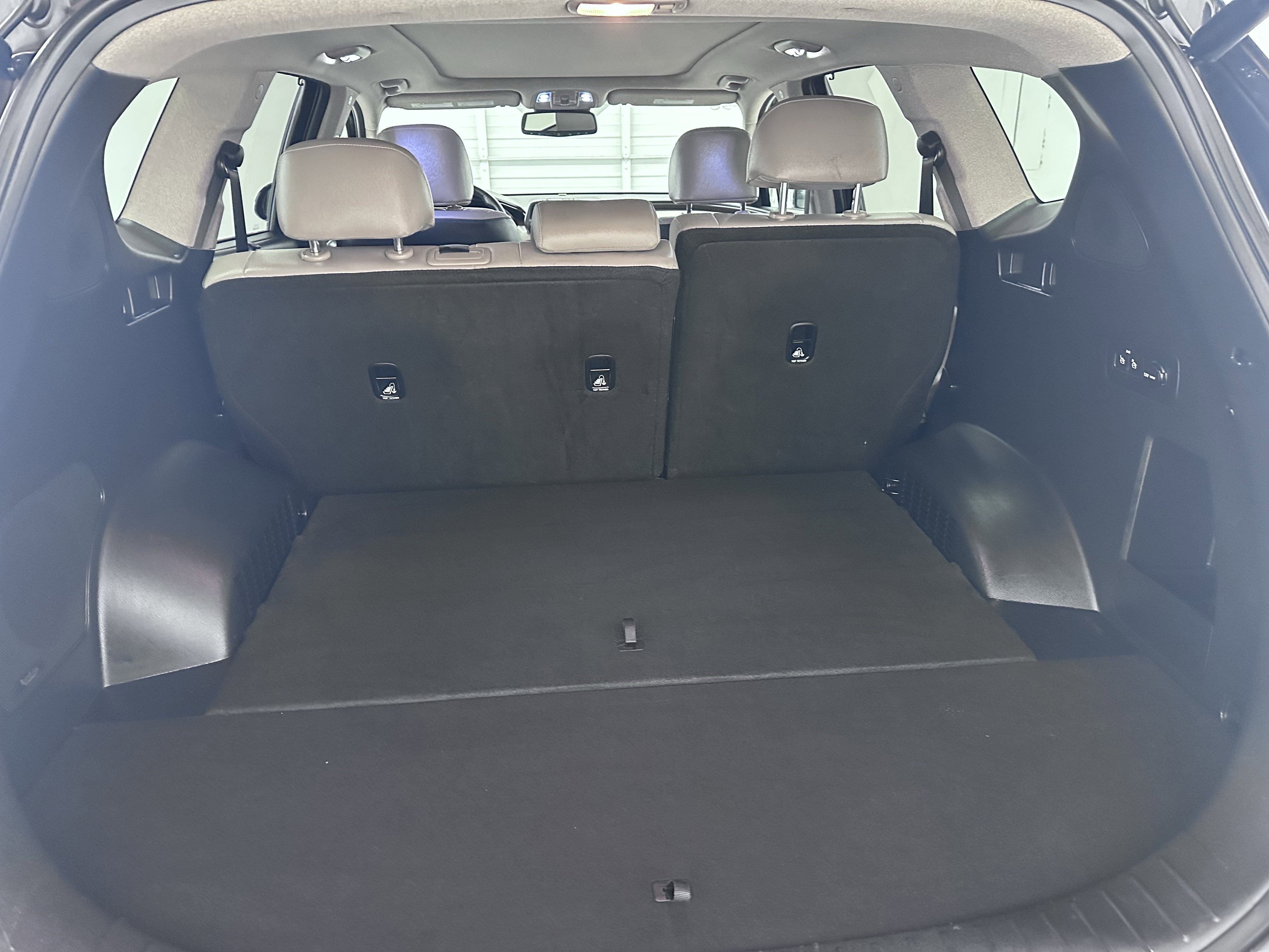 Used 2020 Hyundai Santa Fe SEL FWD image 32