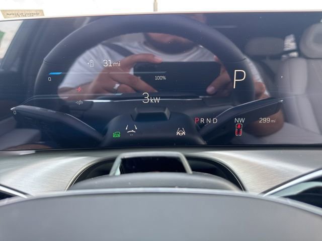 New 2026 Cadillac Vistiq Sport w/ LPO, Floor Liner Package image 33