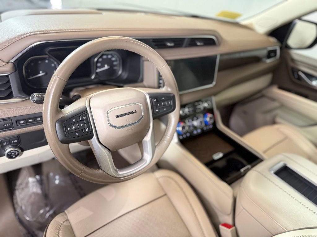 Used 2021 GMC Yukon Denali w/ LPO, Illumination Package image 19