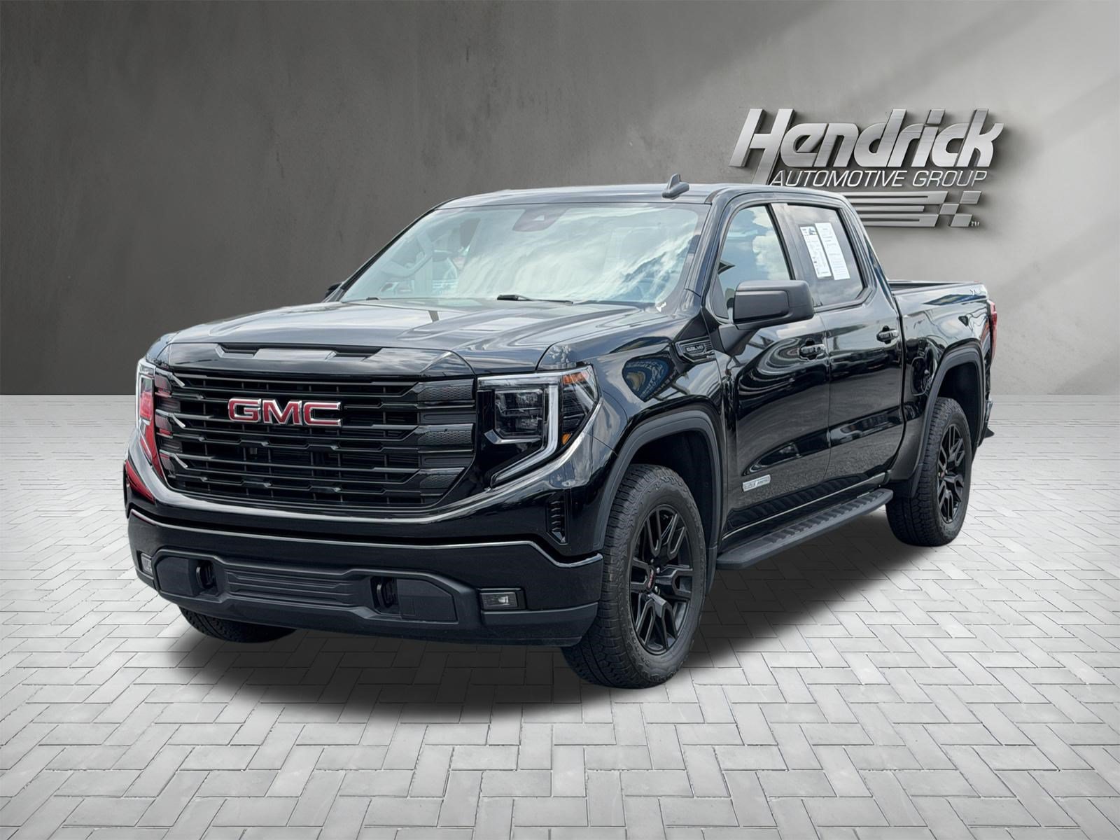 Used 2024 GMC Sierra 1500 Elevation w/ X31 Off-Road Package AWD/4WD image 5