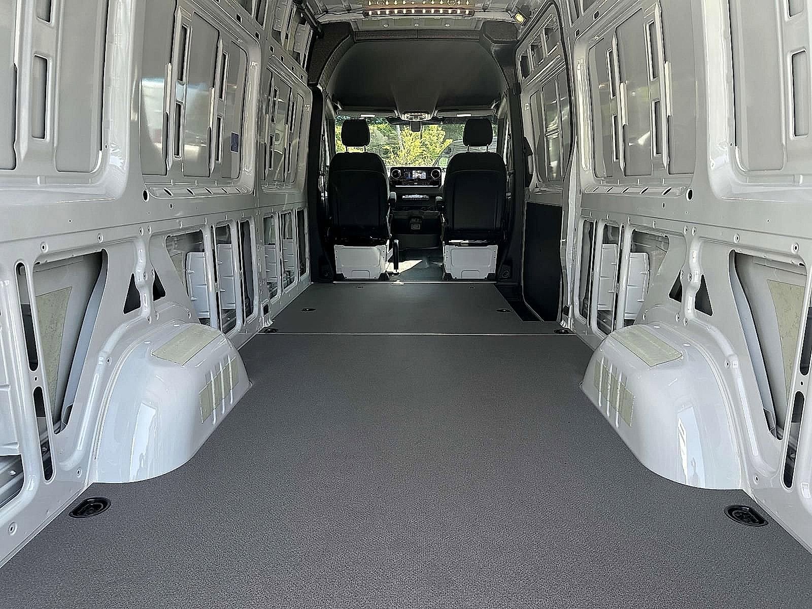 New 2025 Mercedes-Benz Sprinter 2500 image 10