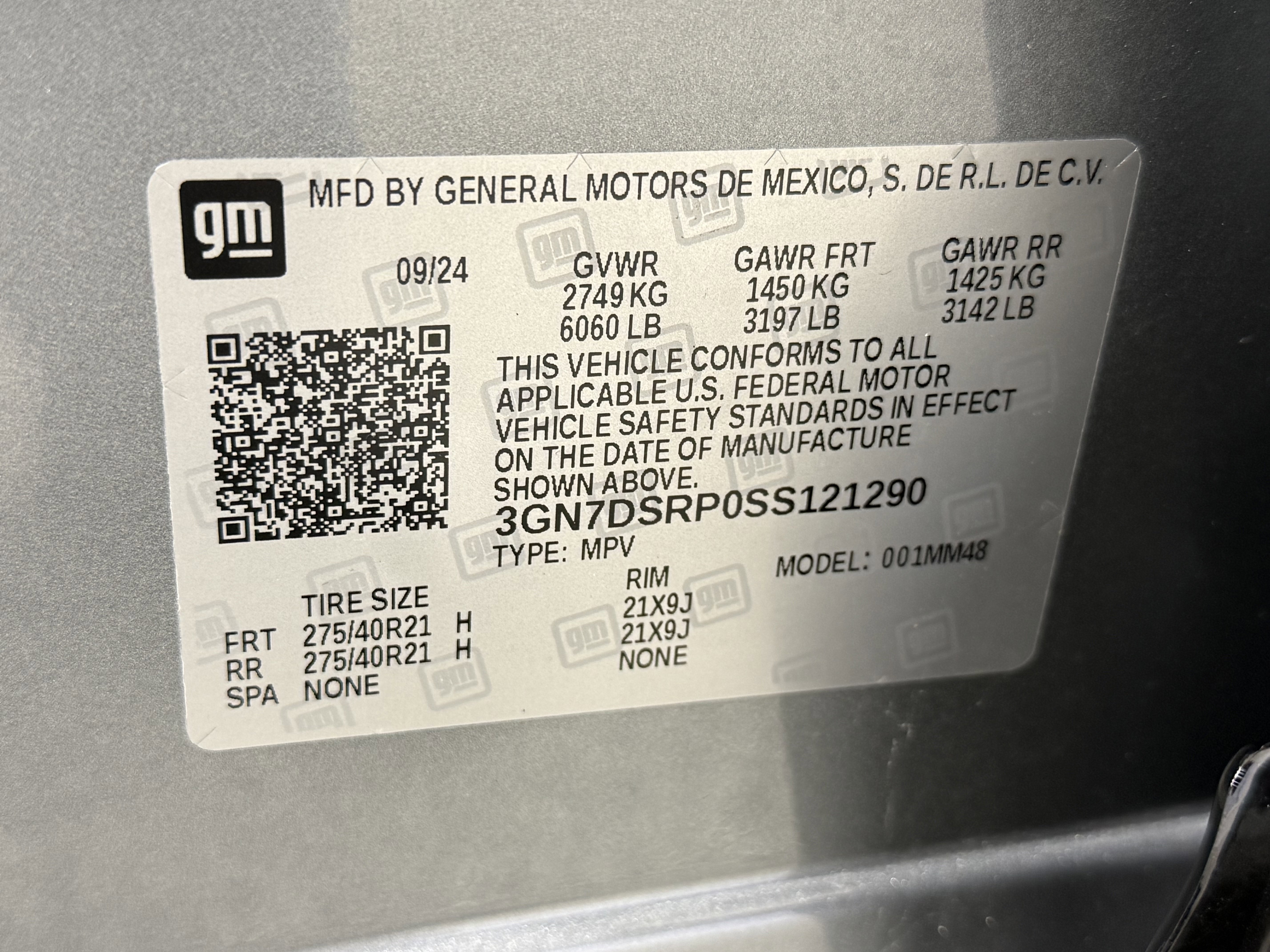 Used 2025 Chevrolet Equinox EV RS image 27