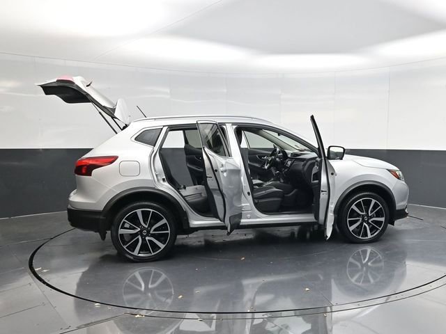 Used 2017 Nissan Rogue Sport SL image 54