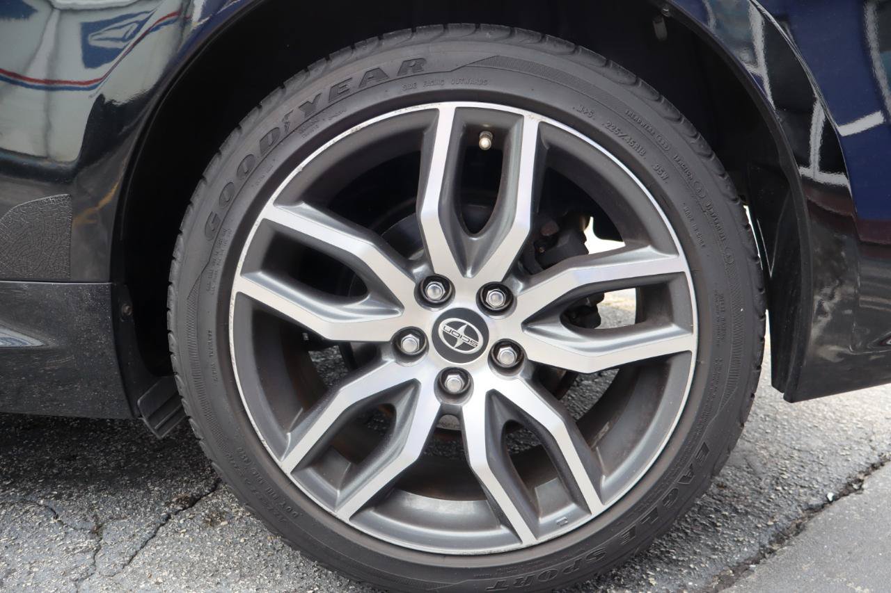 Used 2016 Scion tC FWD image 27