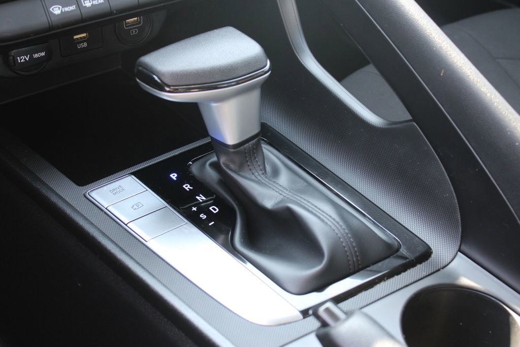 Used 2023 Hyundai Elantra SEL FWD image 21