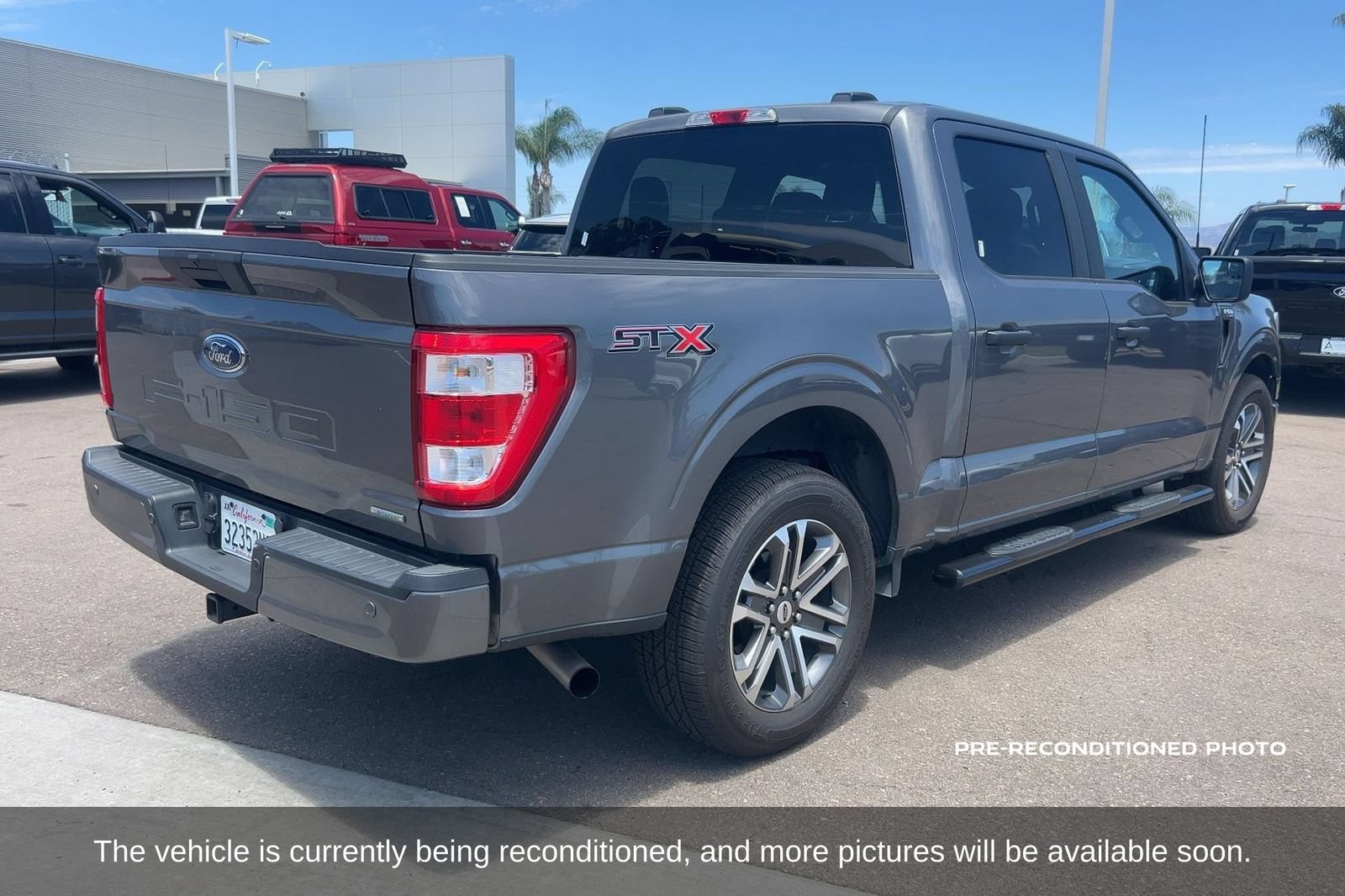 Used 2022 Ford F150 XL w/ STX Appearance Package RWD image 6