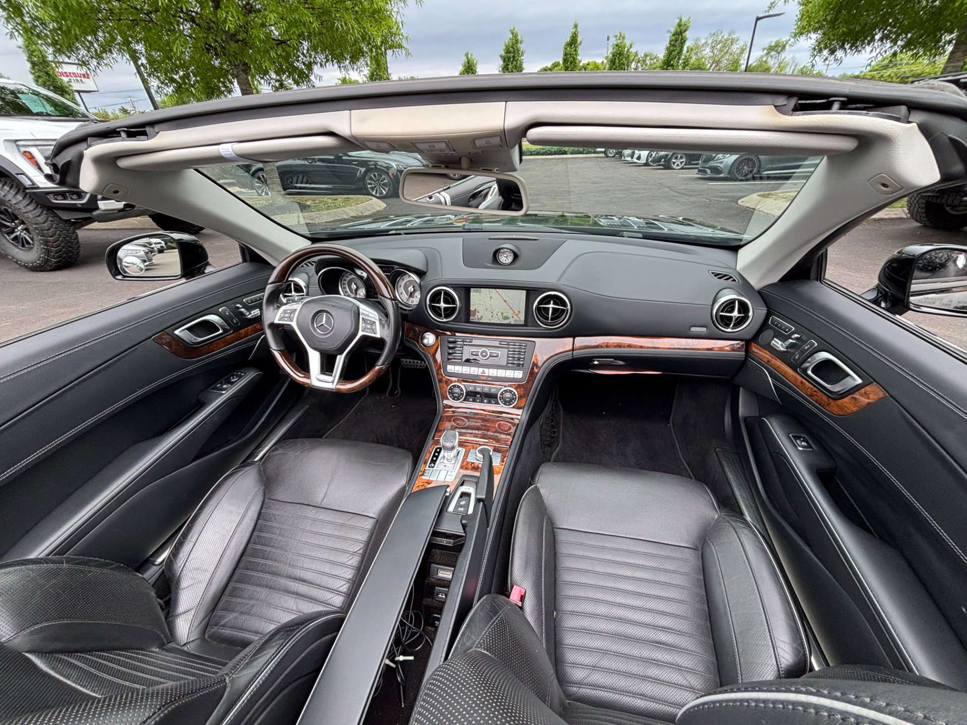 Used 2014 Mercedes-Benz SL 550 image 34