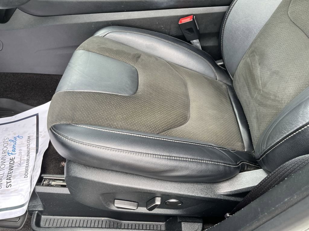 Used 2018 Ford Edge Sport w/ Technology Package AWD/4WD image 12