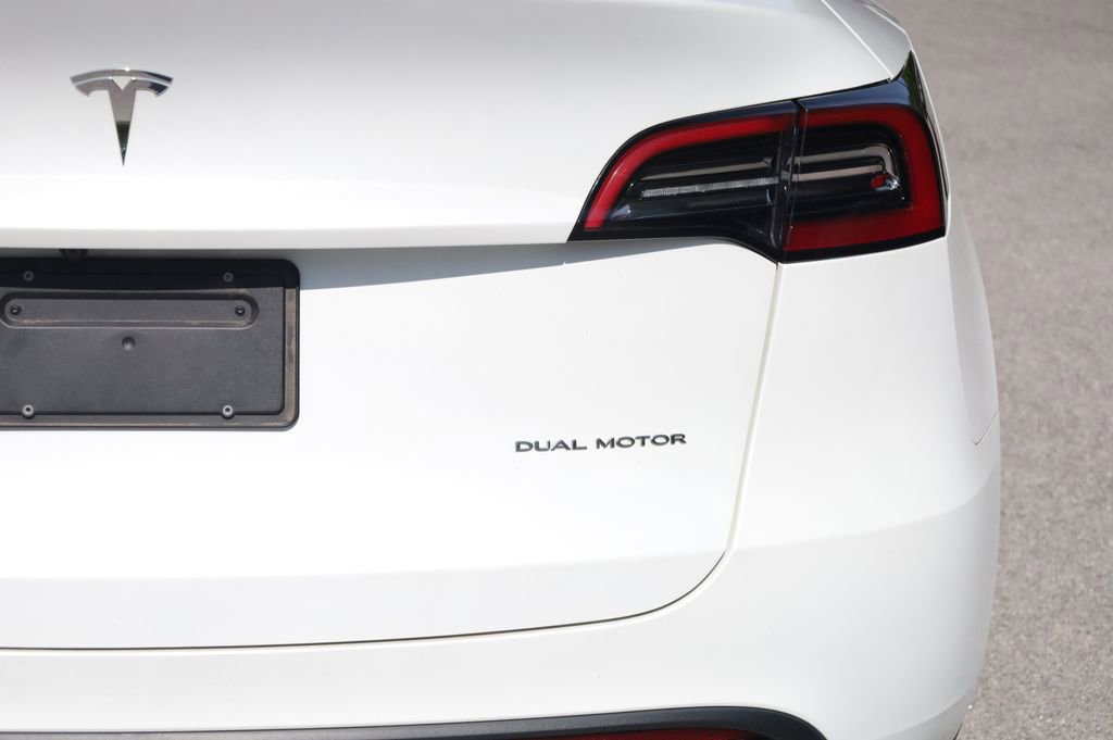 Used 2023 Tesla Model Y Long Range image 4