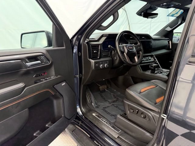 Used 2024 GMC Sierra 1500 AT4 w/ Technology Package AWD/4WD image 33