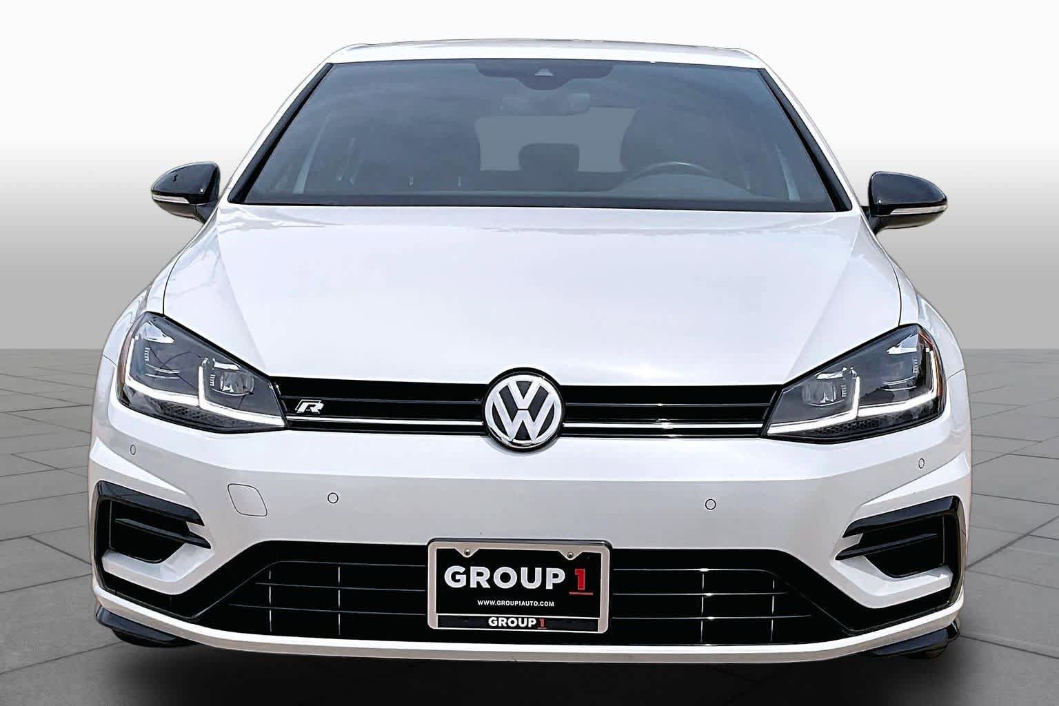 Used 2018 Volkswagen Golf R 4-Door AWD/4WD image 4