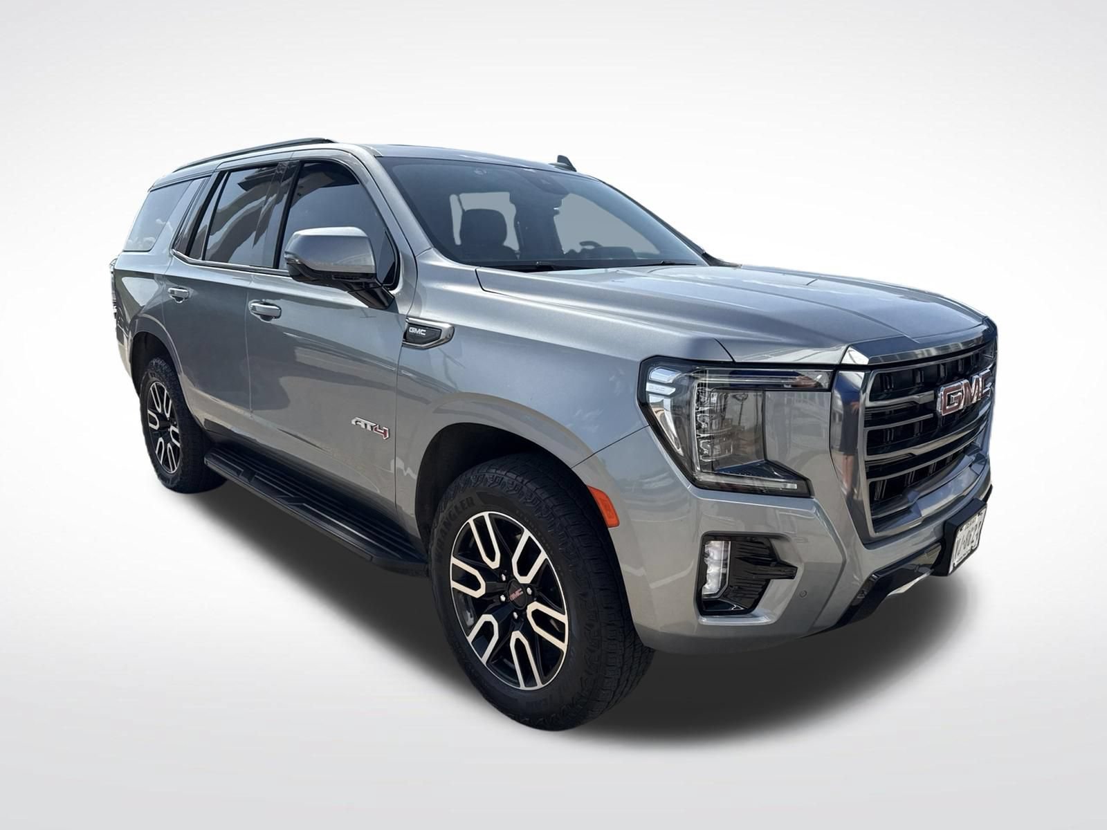 Used 2024 GMC Yukon AT4 w/ Technology Package AWD/4WD image 3
