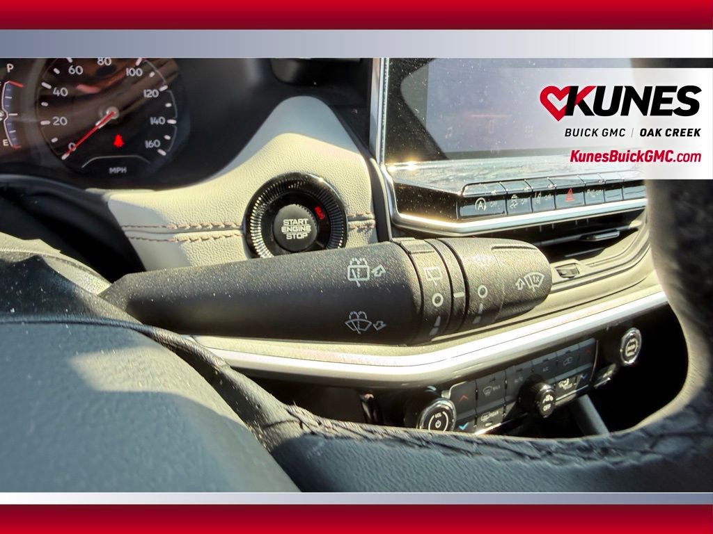 Used 2025 Jeep Compass Limited image 12