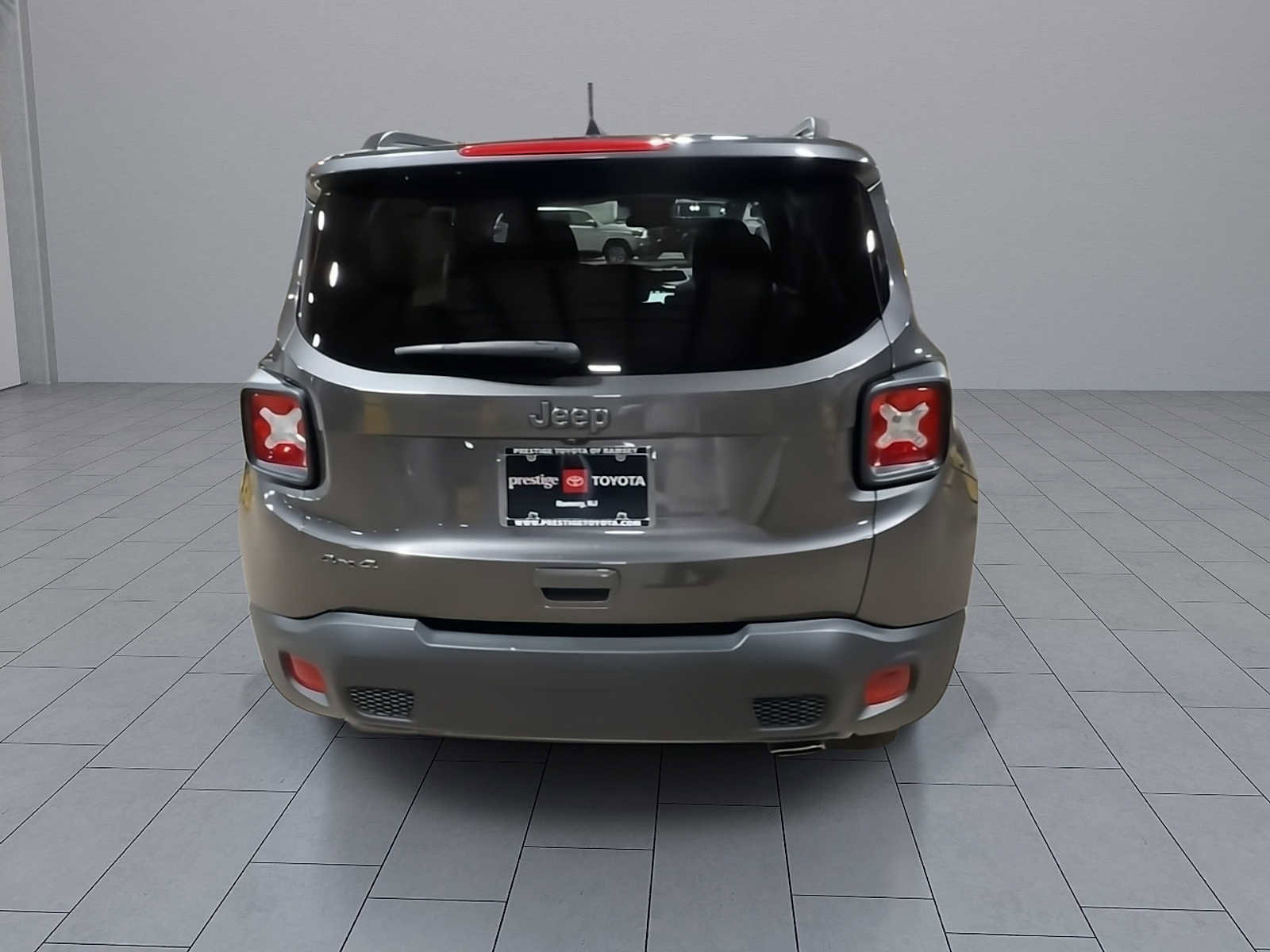Used 2021 Jeep Renegade Latitude image 7