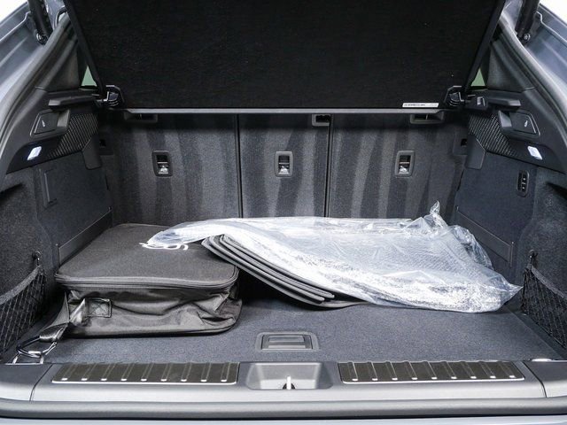 New 2026 Porsche Macan Electric image 31