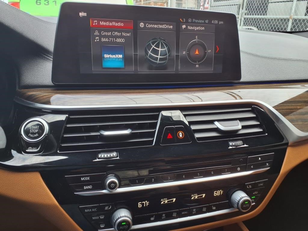 Used 2019 BMW M550i xDrive image 10