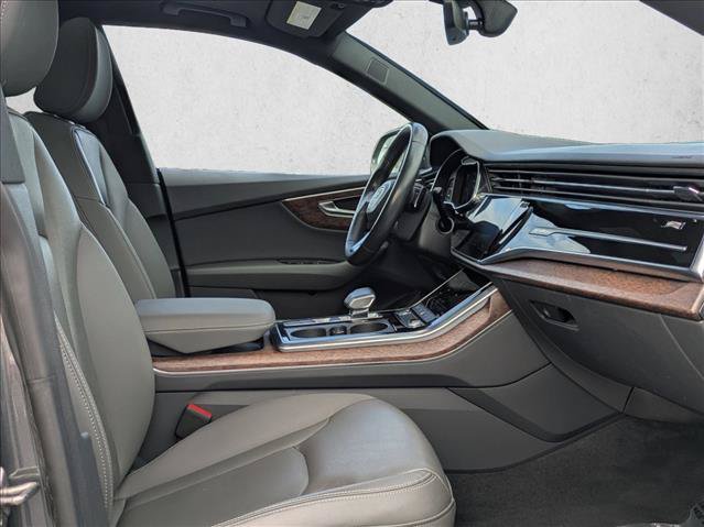 Used 2020 Audi Q8 Premium Plus w/ Premium Plus Package AWD/4WD image 27
