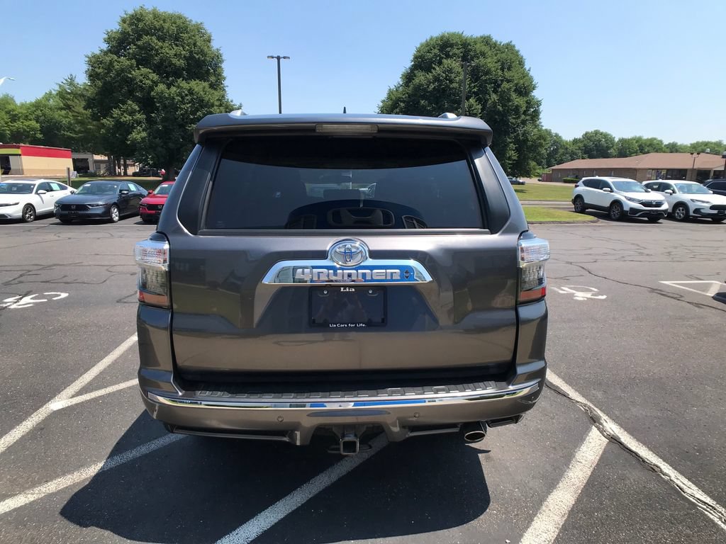 Used 2018 Toyota 4Runner Limited AWD/4WD image 15