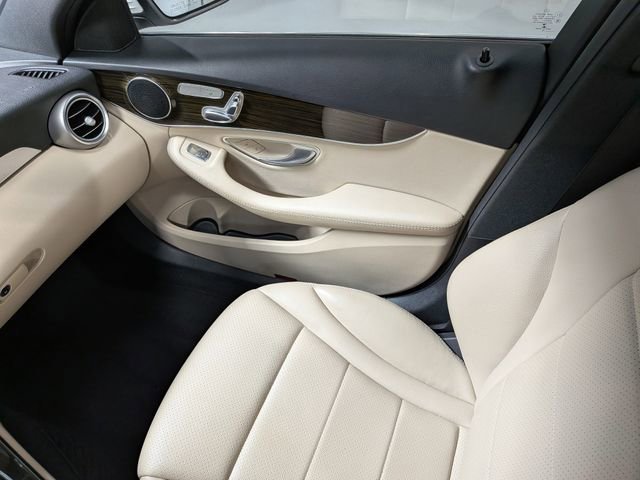 Used 2018 Mercedes-Benz C 300 Sedan image 8