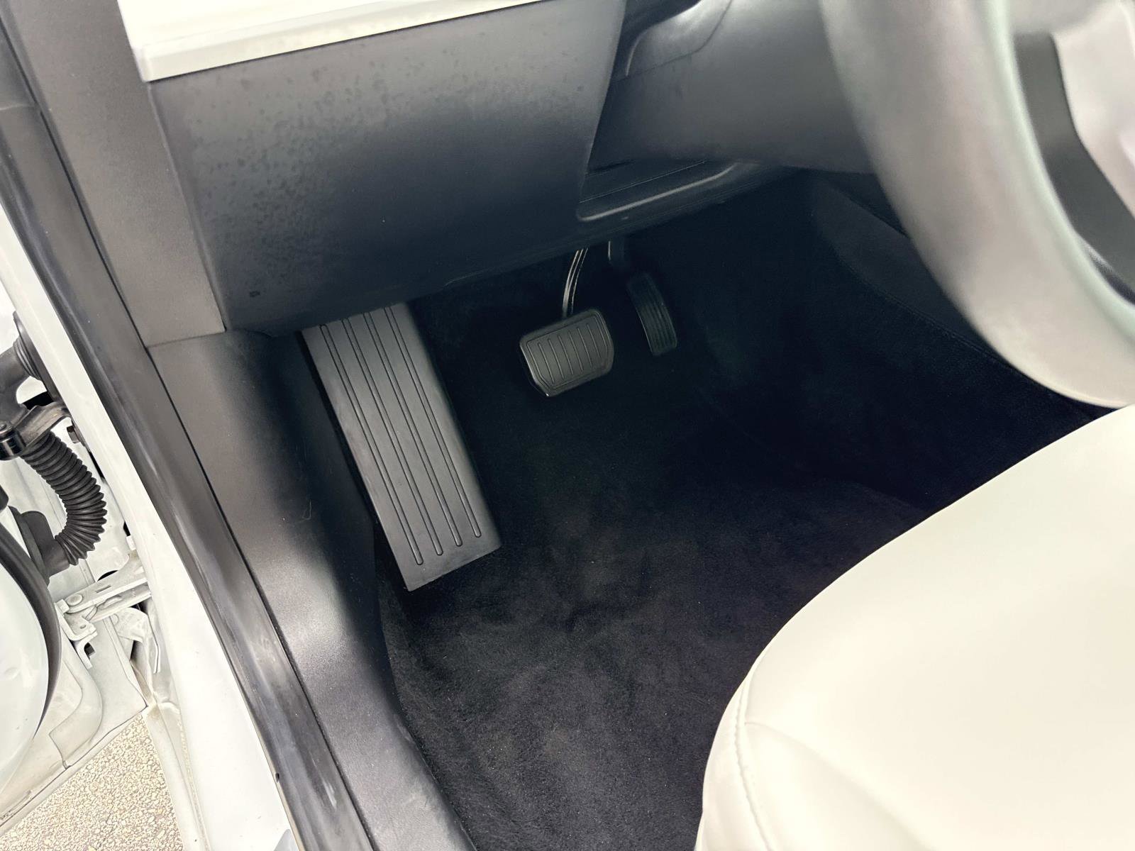 Used 2019 Tesla Model 3 Standard Range Plus RWD image 27