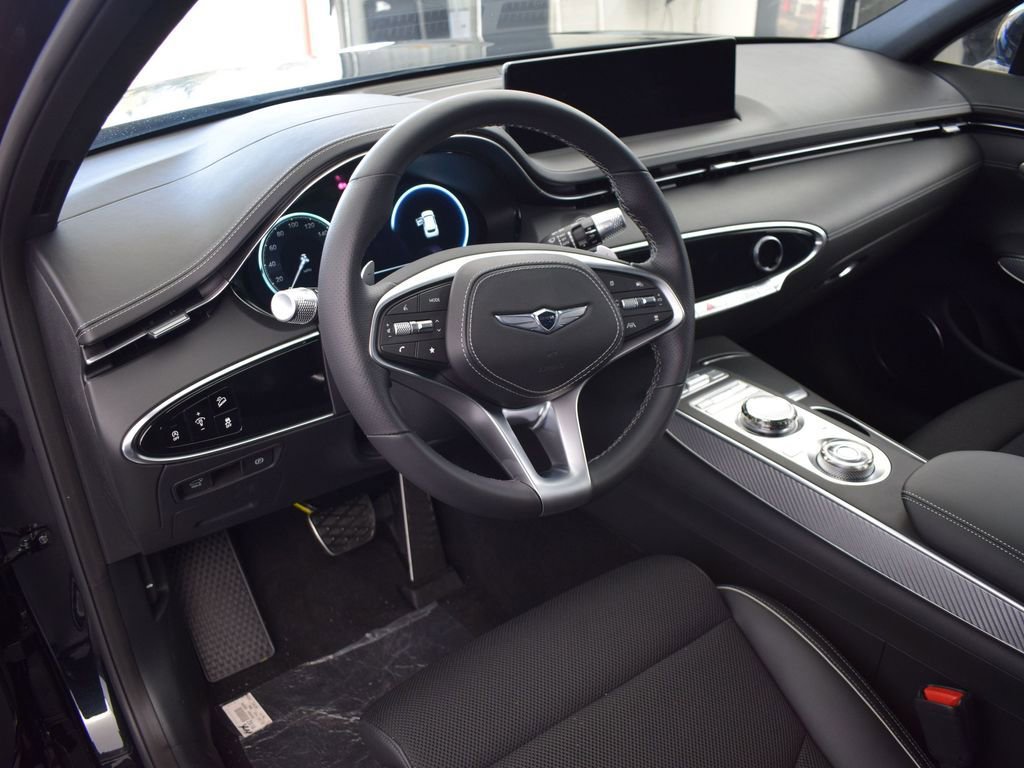 Used 2025 Genesis GV70 2.5T w/ Sport Prestige Package image 27