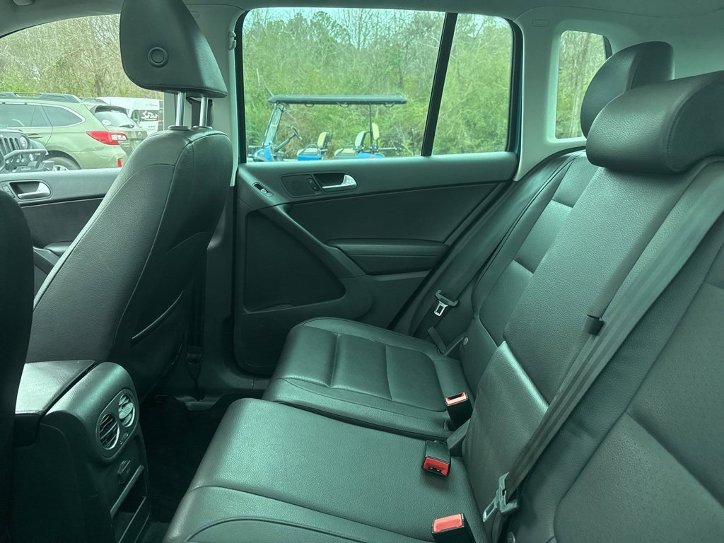 Used 2017 Volkswagen Tiguan Wolfsburg Edition image 11