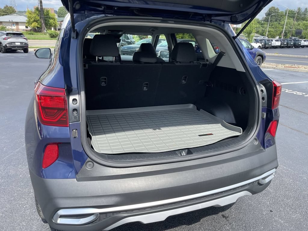 Used 2022 Kia Seltos S FWD image 35