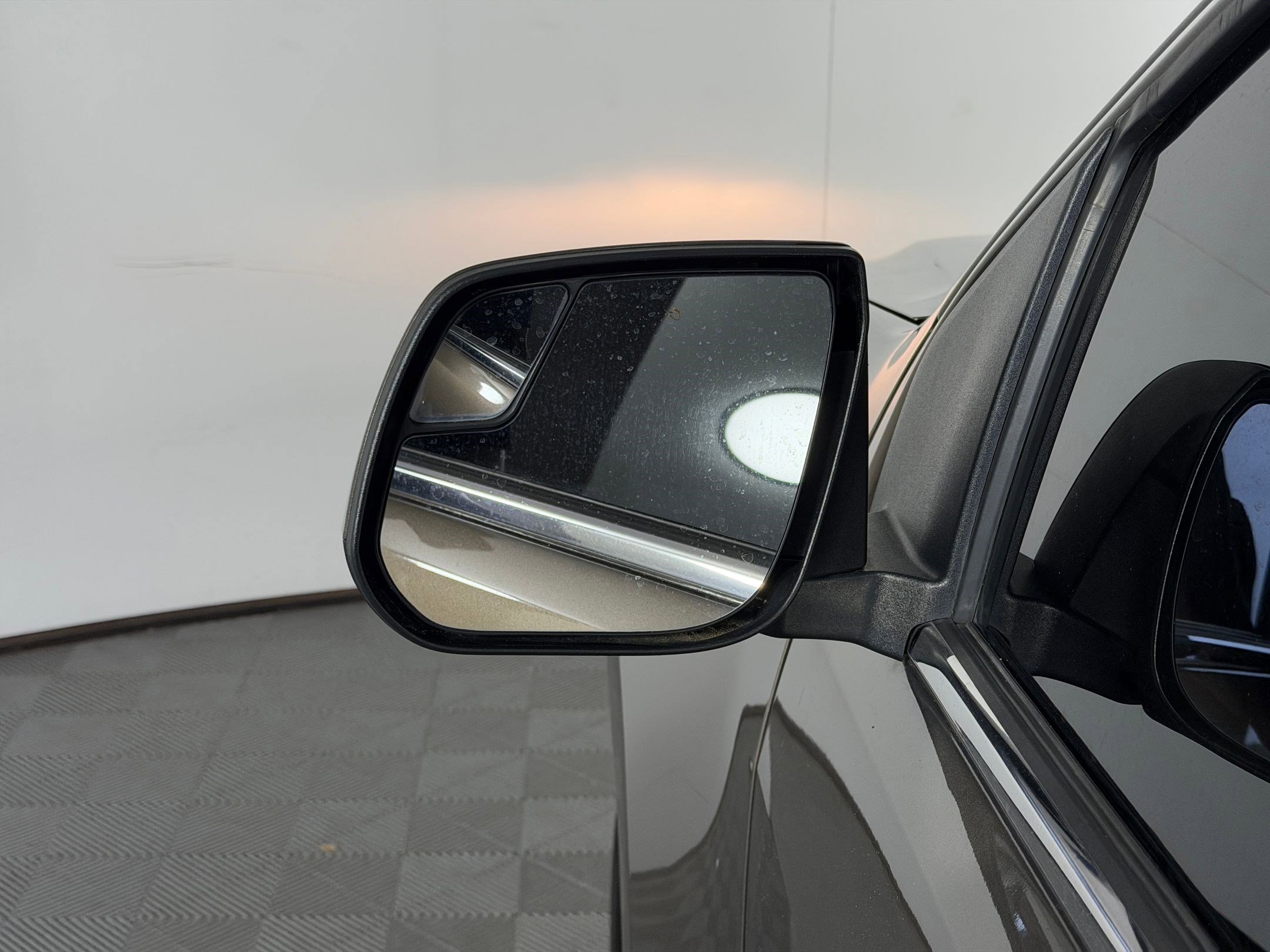 Used 2016 Chevrolet Colorado LT w/ LT Convenience Package image 22