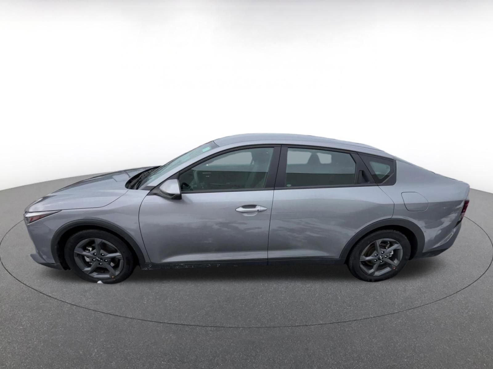 Used 2025 Kia K4 FWD image 9