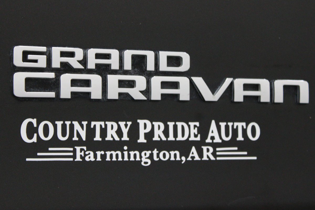 Used 2016 Dodge Grand Caravan SXT FWD image 33