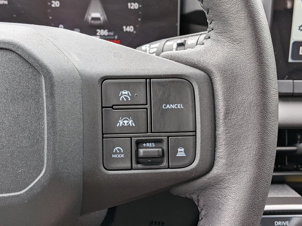 Used 2026 Toyota RAV4 XLE Premium AWD/4WD image 27