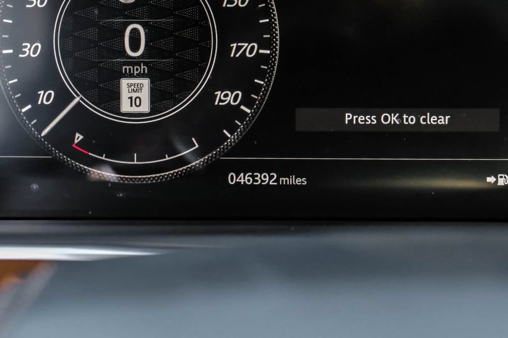 Used 2020 Land Rover Range Rover Sport SVR AWD/4WD image 19