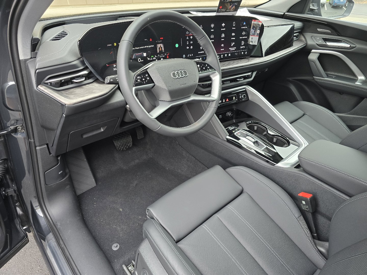 Certified 2025 Audi Q5 Premium Plus w/ Premium Plus image 38