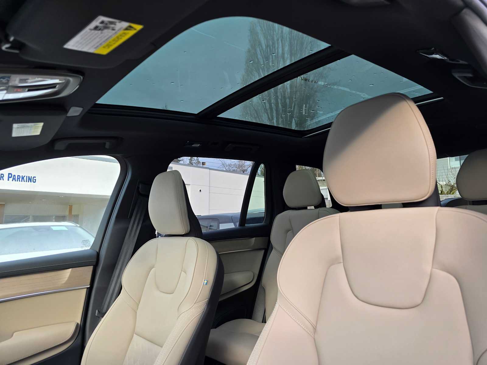 New 2026 Volvo XC90 B6 Plus w/ Protection Package Premier AWD/4WD image 22